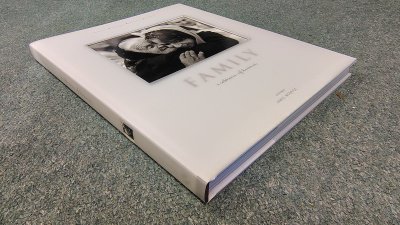 Boek met de titel: Family A Celebration of Humanity