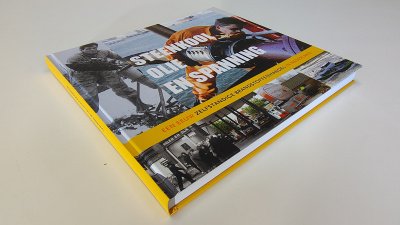Boek met de titel: Steenkool, olie en spanning