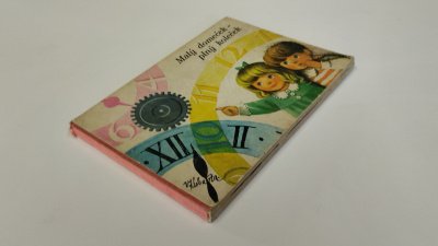 Boek met de titel: Malý domeček – plný koleček