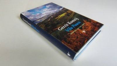 Boek met de titel: Vila Pouca, kroniek van een dorp
