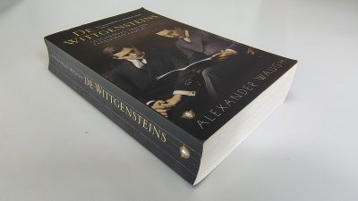 Boek met de titel: De Wittgensteins, geschiedenis van een excentrieke familie