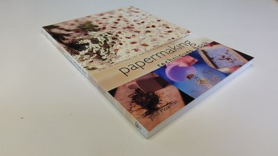 Boek met de titel: Papermaking Techniques Book