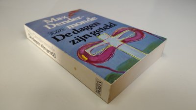 Boek met de titel: De dagen zijn geteld