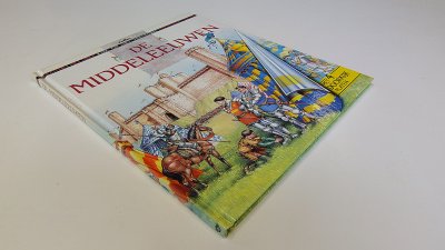 Boek met de titel: De Middeleeuwen