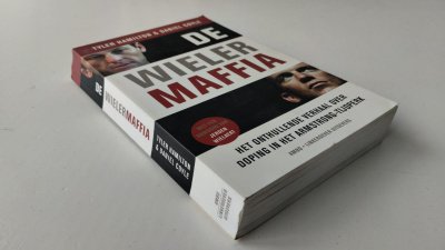 Boek met de titel: De Wielermaffia