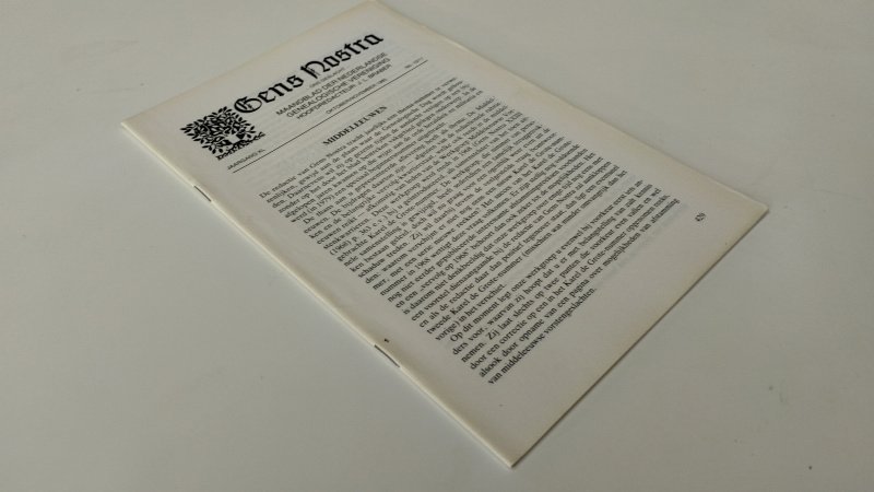Tweedehands boek: Gens Nostra Middeleeuwen van auteur Diverse auteurs - In goede staat. Nederlandstalige softcover (geniet) Lichte verkleuring aan de kaft. Binnenwerk is netjes, onbeschreven en stevig in het boekwerk