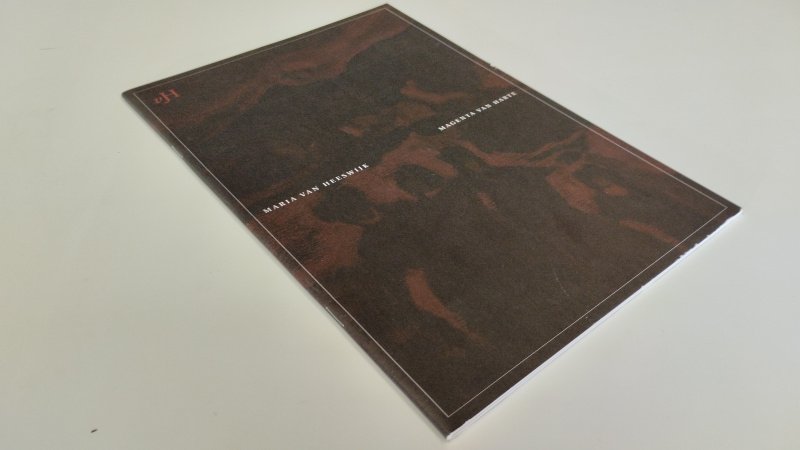 Tweedehands boek: Magenta van Harte van auteur Maria van Heeswijk - In goede staat. Nederlandstalige softcover. Lichte gebruikssporen aan de kaft. Pagina's netjes, onbeschreven en goed in het boekwerk