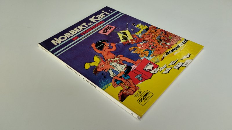 Tweedehands boek: Norbert en Kari 1 – De verkiezing van auteur Christian Godard - In goede staat. Nederlandstalige hardcover. Kaft en pagina's heel licht verkleurd, maar onbeschreven, netjes en stevig in het boekwerk