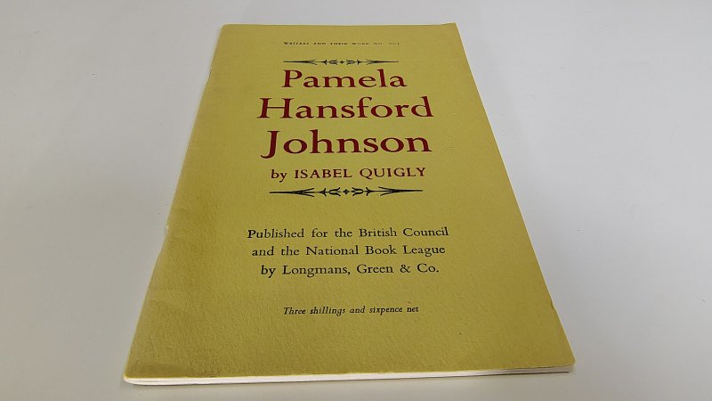 Tweedehands boek: Pamela Hansford Johnson van auteur Isabel Quigly - Engelstalige paperback, geniet rug goed. Vouwtjes in punten voorkant kaft. Binnenwerk onbeschreven en netjes. Writers and their work no. 203.