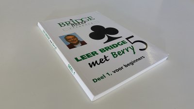 Boek met de titel: Leer Bridge met Berry 5 Deel 1, voor beginners