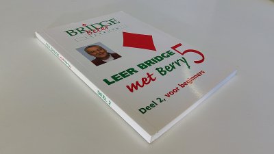 Boek met de titel: Leer Bridge met Berry 5 Deel 2, voor beginners
