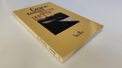 Boek met de titel: Hinter der Tür