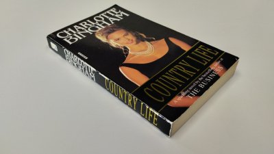 Boek met de titel: Country Life
