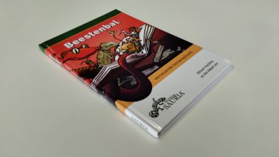 Boek met de titel: Beestenbal – Verrassende hersenspinsels