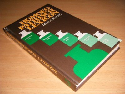 Tweedehands boek: Homoeopathisch lexicon van auteur E.A. Maury - Gebonden, in goede staat.