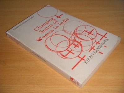 Boek met de titel: Changing Status of Women in India