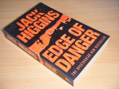 Boek met de titel: Edge of Danger