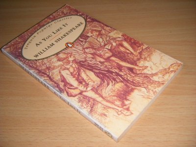 Tweedehands boek: As You Like it van auteur William Shakespeare - Pocket, in good condition.