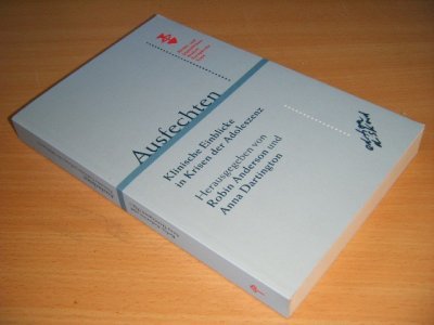 Tweedehands boek: Ausfechten van auteur Robin Anderson en Anna Dartington (red.) - Paperback, in zeer goede staat.