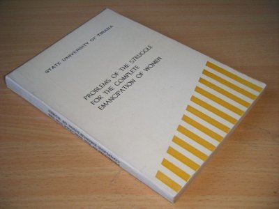 Tweedehands boek: Problems of the Struggle for the Complete Emancipation of Women van auteur Vito Kapo - Paperback, traces of use, in good condition.