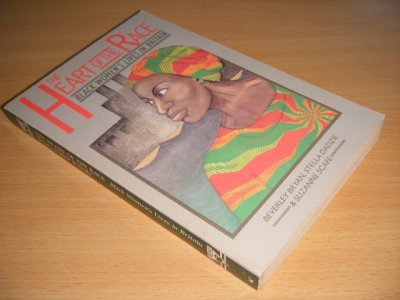 Tweedehands boek: The Heart of the Race van auteur Beverley Bryan, Stella Dadzie and Suzanne Scafe - Paperback, stains on book block, in good condition.