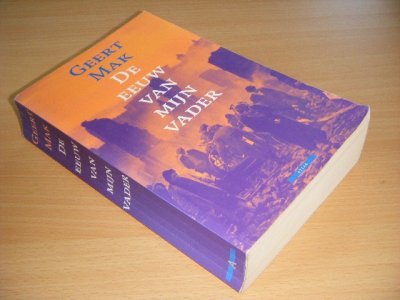 Boek met de titel: De eeuw van mijn vader