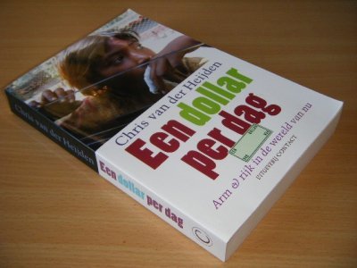 Tweedehands boek: Een dollar per dag van auteur Chris van der Heijden - Paperback, in goede staat. Geillustreerd.