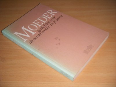 Boek met de titel: Moeder