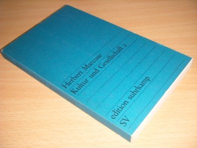 Boek met de titel: Kultur und Gesellschaft 2