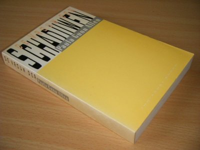 Boek met de titel: De vrouw der schaduwen