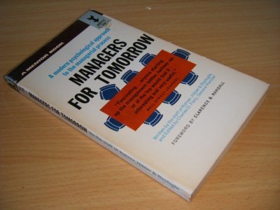Boek met de titel: Managers for Tomorrow