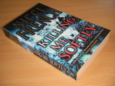 Boek met de titel: Killing Me Softly