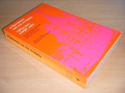 Tweedehands boek: Erfgenamen van een revolutie van auteur Harrison E. Salisbury (red.) - Paperback, lichte verkleurde rug, lichte gebruikssporen, in goede staat.