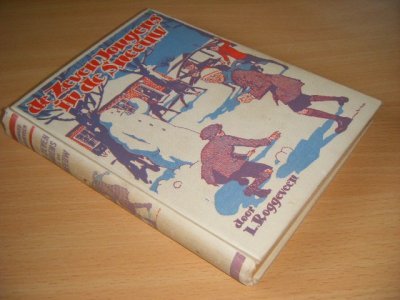 Tweedehands boek: De zeven jongens in de sneeuw van auteur L. Roggeveen - Gebonden, lichte gebruikssporen, verkleurde pagina's, vlekkerige pagina's, in redelijk goede staat.