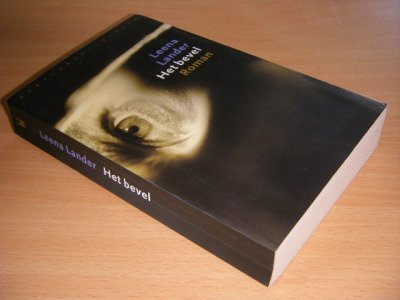 Boek met de titel: Het bevel 