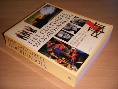 Boek met de titel: Het cultureel woordenboek