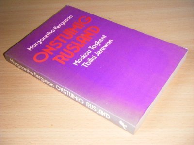 Boek met de titel: Onstuimig Rusland