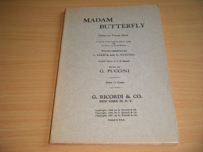 Tweedehands boek: Madam Butterfly van auteur L. Illica and G. Giacosa - Paperback, traces of use, with dogears, in good condition.
