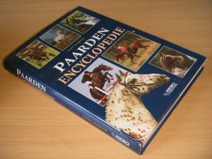 Boek met de titel: Paardenencyclopedie