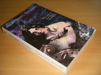 Boek met de titel: Dina's book