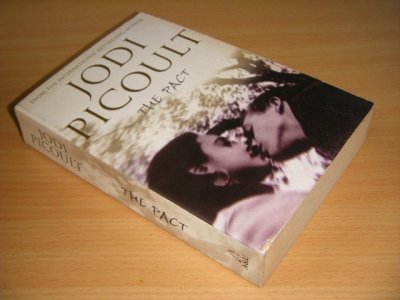 Boek met de titel: The Pact