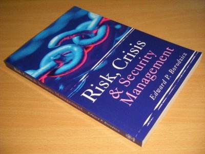 Tweedehands boek: Risk, Crisis and Security Management van auteur Edward P. Borodzicz - Paperback, in excellent condition.