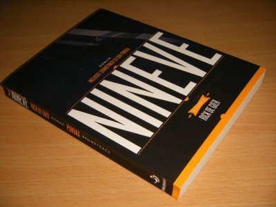 Boek met de titel: Nineve