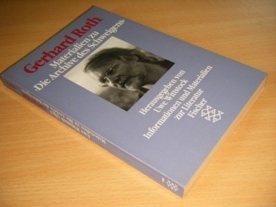 Tweedehands boek: Materialien zu Die Archive des Schweigens van auteur Gerhard Roth - Pocket, met leesvouwen, naam op titelblad, in goede staat.