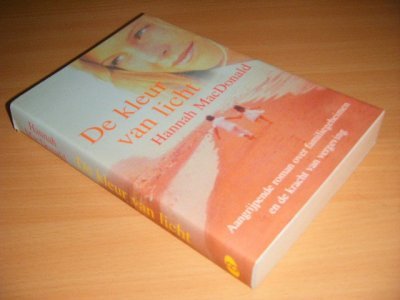 Boek met de titel: De kleur van licht