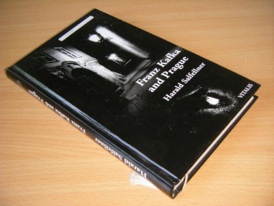 Tweedehands boek: Franz Kafka and Prague van auteur Harald Salfellner - Gebonden, in zeer goede staat. Geillustreerd.