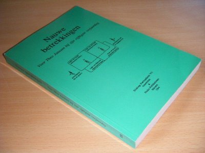 Boek met de titel: Nauwe betrekkingen