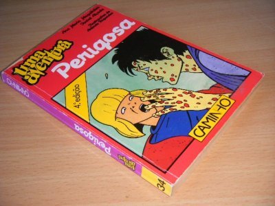 Tweedehands boek: Uma aventura, Perigosa van auteur Ana Maria Magalhaes en Isabel Alcada - Pocket, verkleurde rug, met leesvouwen, gebruikssporen, in redelijk goede staat. Geillustreerd. Tekst in het Portugees.