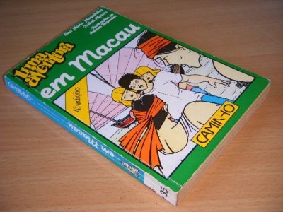 Boek met de titel: Uma aventura, Em Macau