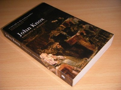 Tweedehands boek: John Knox van auteur Rosalind K. Marshall - Paperback, crease in spine, notes on title page, in good condition. With illustrations.